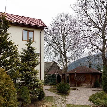 Gostyniy Dvir Synevir Synevyr